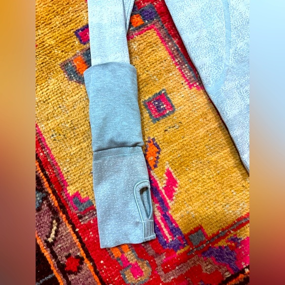 Lululemon Swiftly Speed Hooded 1/2 Zip Water Resistant Hoodie Aqua Smoke Sz 4 - Picture 4 of 8